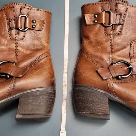 Clark Tan Brown Distressed Leather Mascarpone Cafe Ankle Boots Cowgirl Shoes - Picture 13 of 14